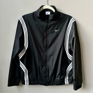 Nike Jacket Youth XL Black White Lightweight Athletic Basketball Full Zip Spring